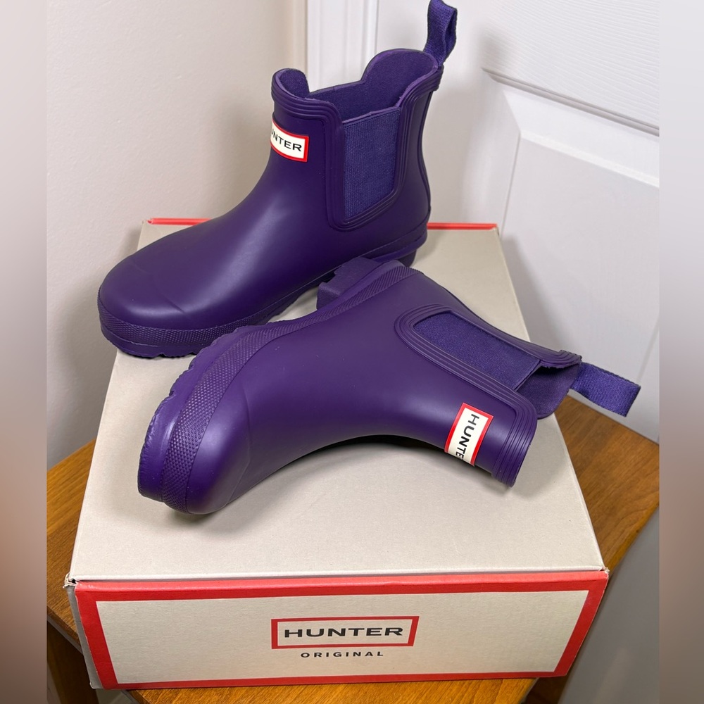 Hunter Women’s Original Chelsea Rain Boots (Cavendish Blue/Purple), 7